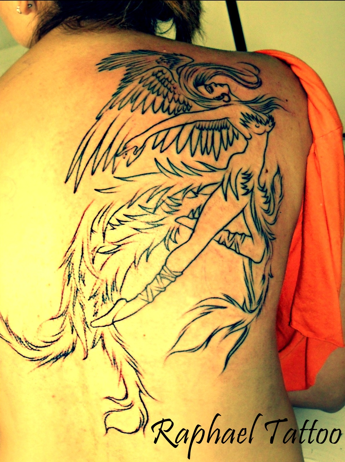 IRIS TATTOO BODY PIERCING: Tatuagens Femininas _ Raphael Tattoo