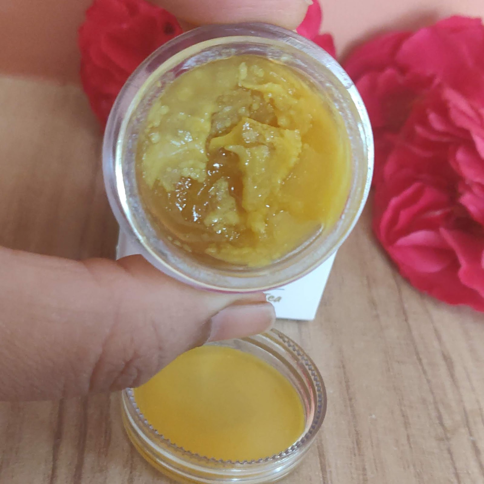 Juicy Chemistry Coffee and Green Tea Eye Cream Review