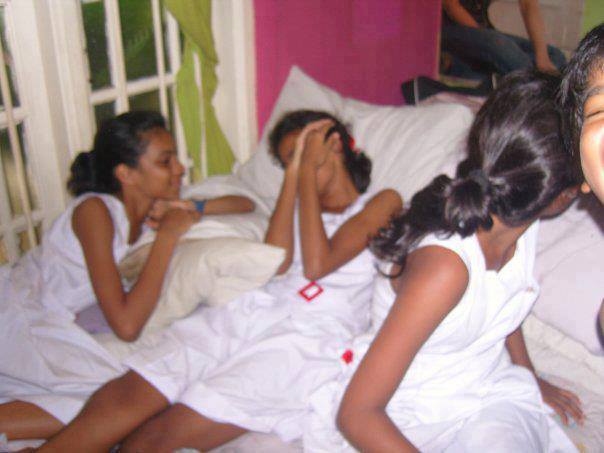 Sri Lankan School Girls Sex Pics With School Uniform