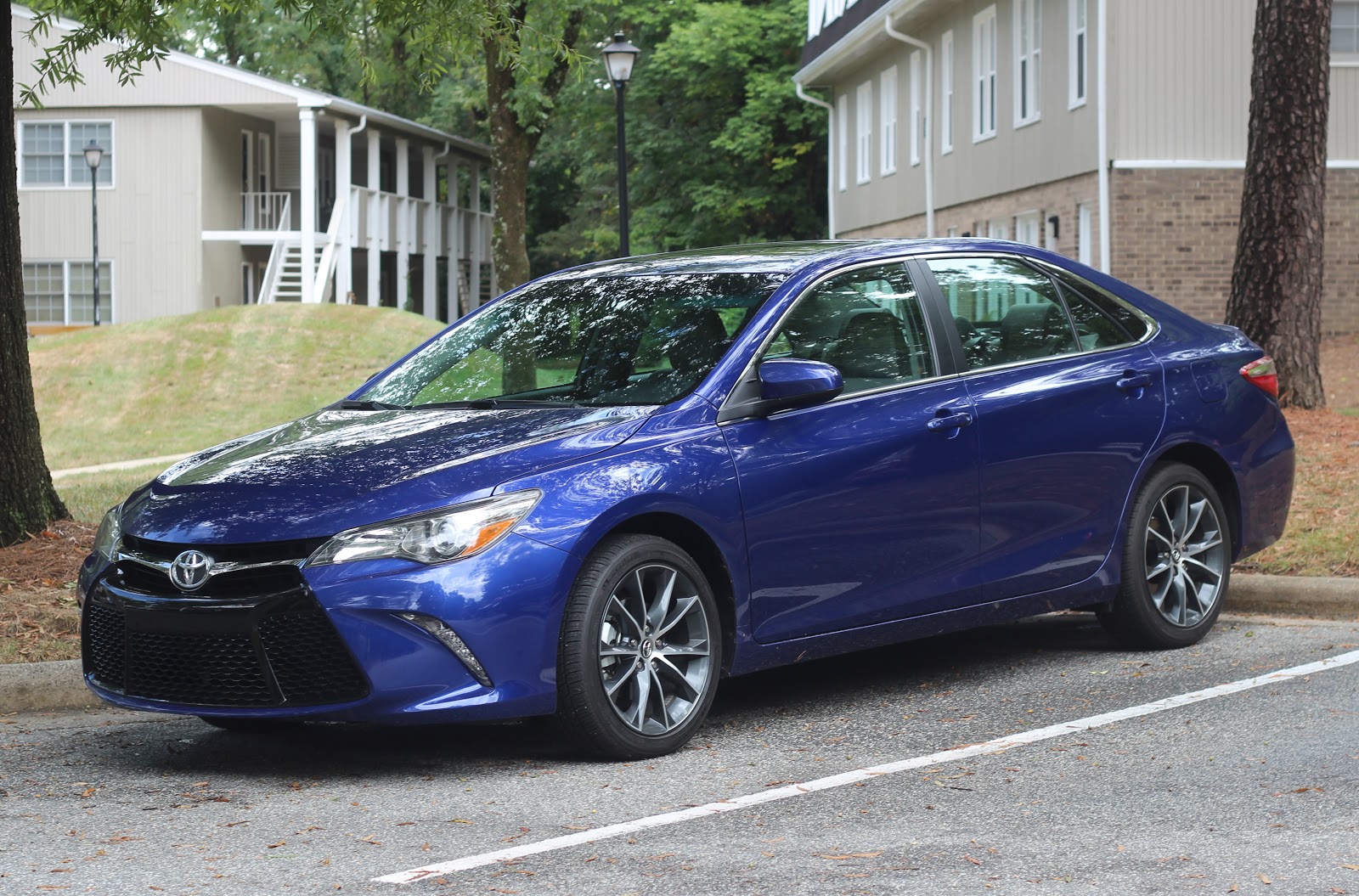 Lifestyle | Five Reasons the 2016 Toyota Camry XSE is a Fabulous Ride