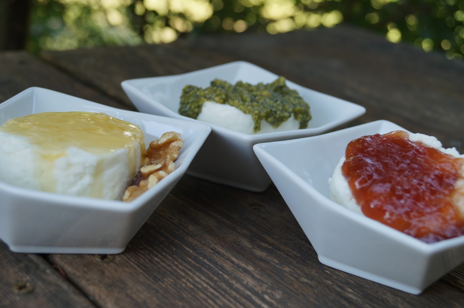 In the Kitchen with Jenny Chèvre (Homemade Goat Cheese)