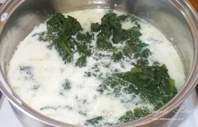 Preparare supa crema de spanac - etapa 7