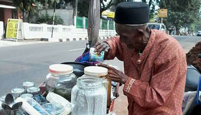 Kakek Penjual Es Dawet dan Sedekah Rp. 30.000