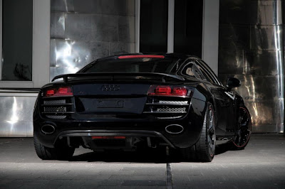 black car Audi R8