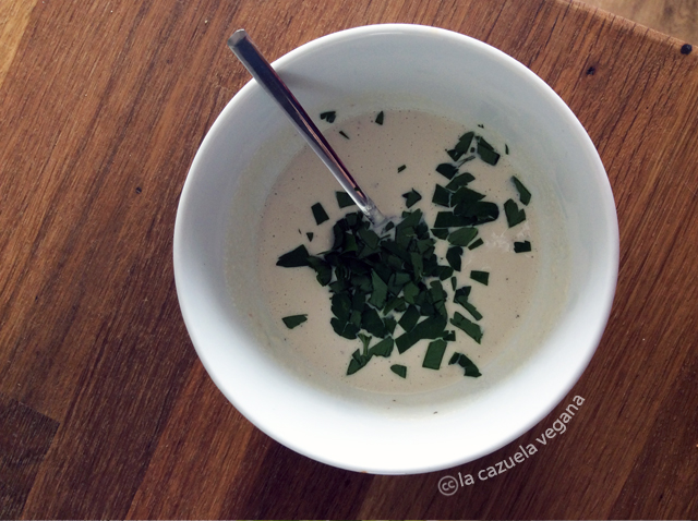 Salsa de yogur vegana