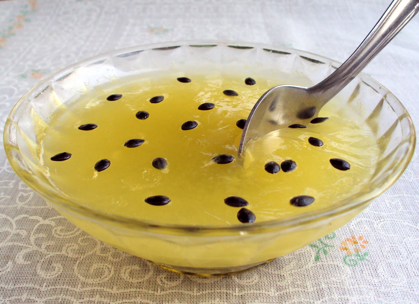 Nárwen's Cuisine Sabores do Mundo Gelatina de Maracujá