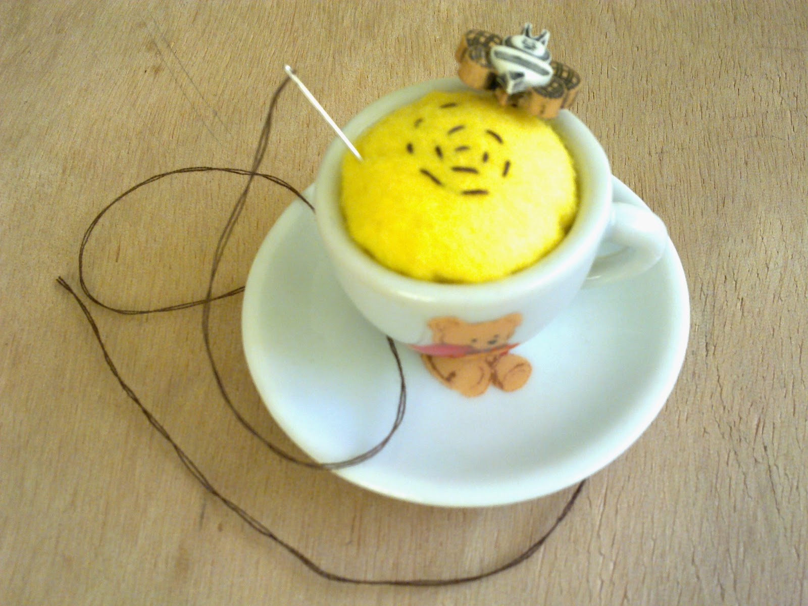 AREKA Crafts Manualidades: Taza de Té Alfiletero