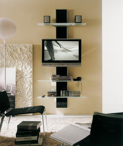 Desain Interior kreatif untuk TV dan rak buku