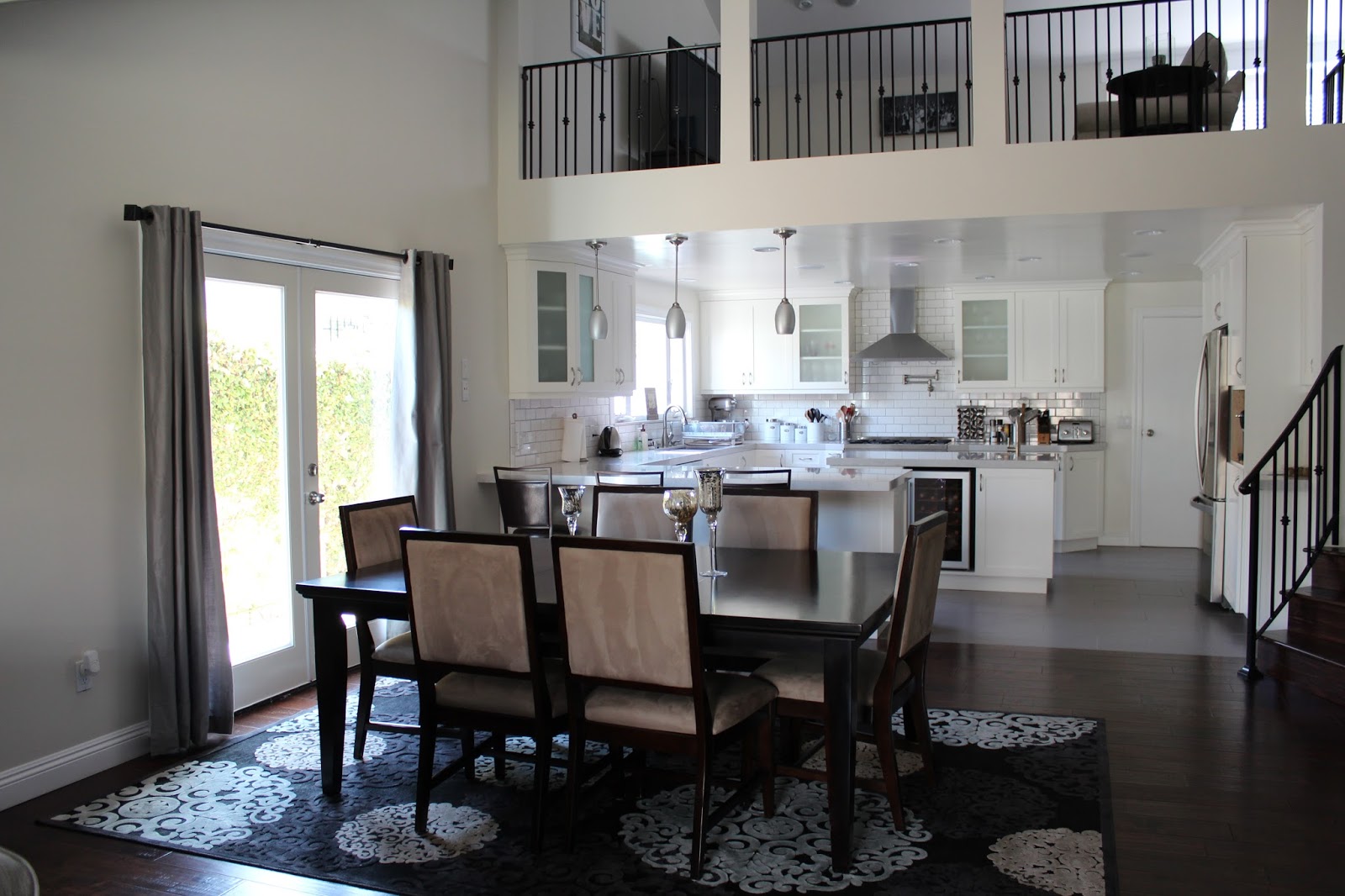 FRIDAY FLIP: THE DINING AND LIVING ROOMS | Sweet September