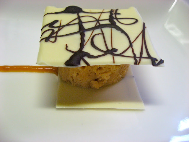 Pastel de albaricoques y chocolate