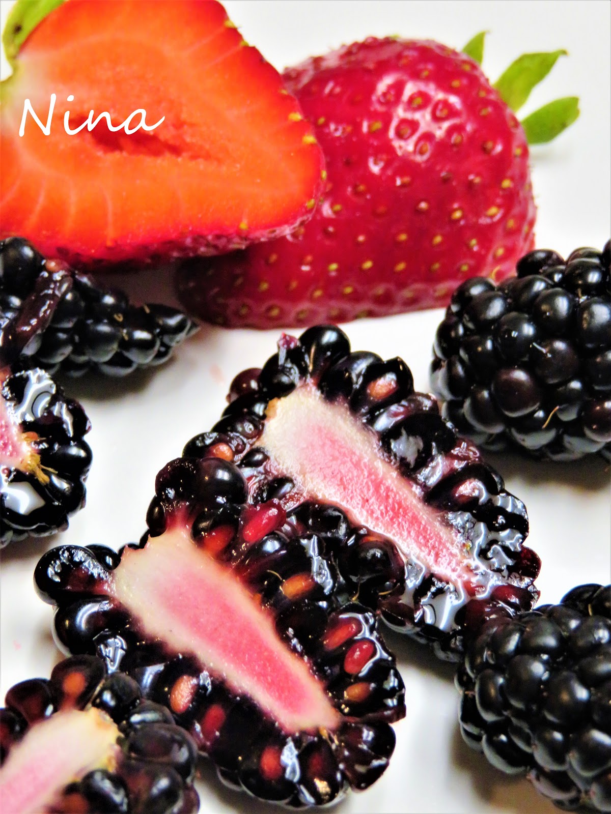 NINA'S RECIPES..... STRAWBERRIES AND BLACKBERRIES INSIDE LOOK !