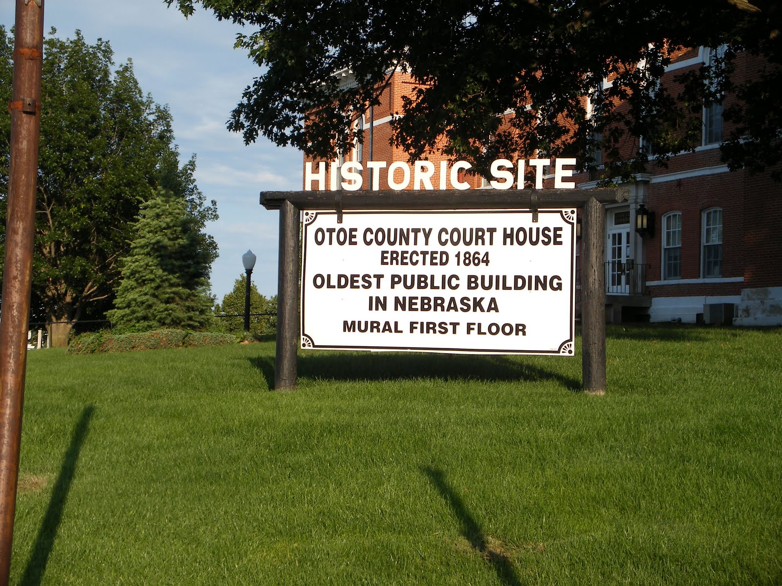 Mike's Ride for MakeAWish Foundation of Nebraska County Histories/Courthouse Pictures