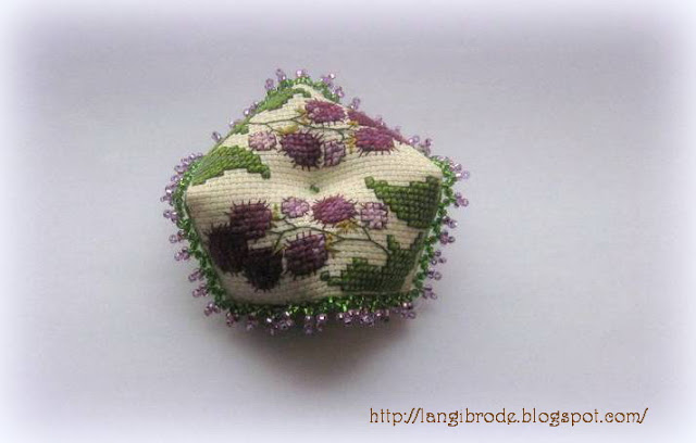 Ягодка к ягодке. Ежевика Ягодка к ягодке. Ежевика