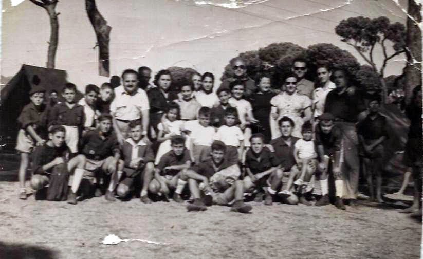 Pizarra En El Recuerdo Campamento En Marbella En El Año 1956 O 1957