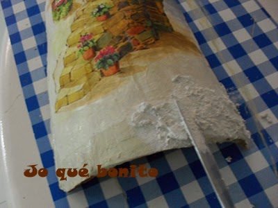 Teja decorada con papel de arroz
