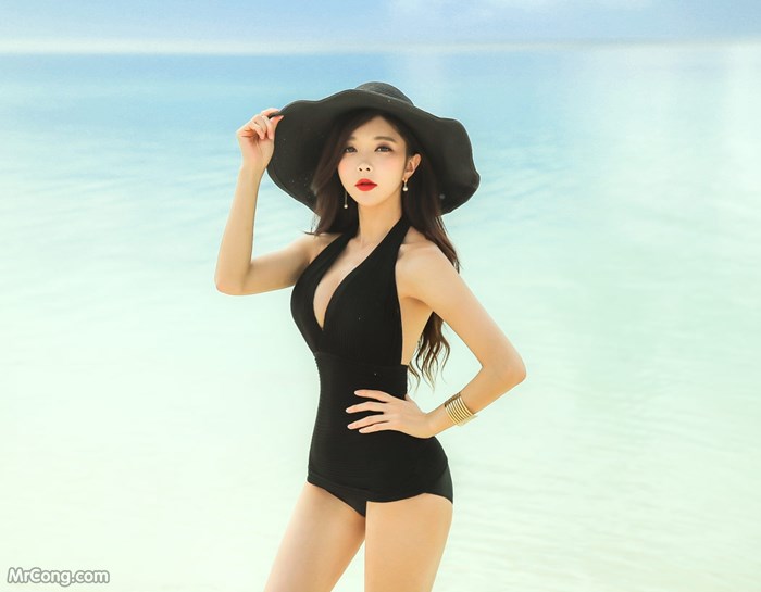 Beautiful Park Soo Yeon in the beach fashion picture in November 2017 (222 photos) photo 4-2