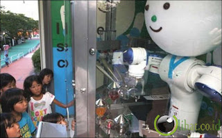 Robot penjual es krim di Jepang