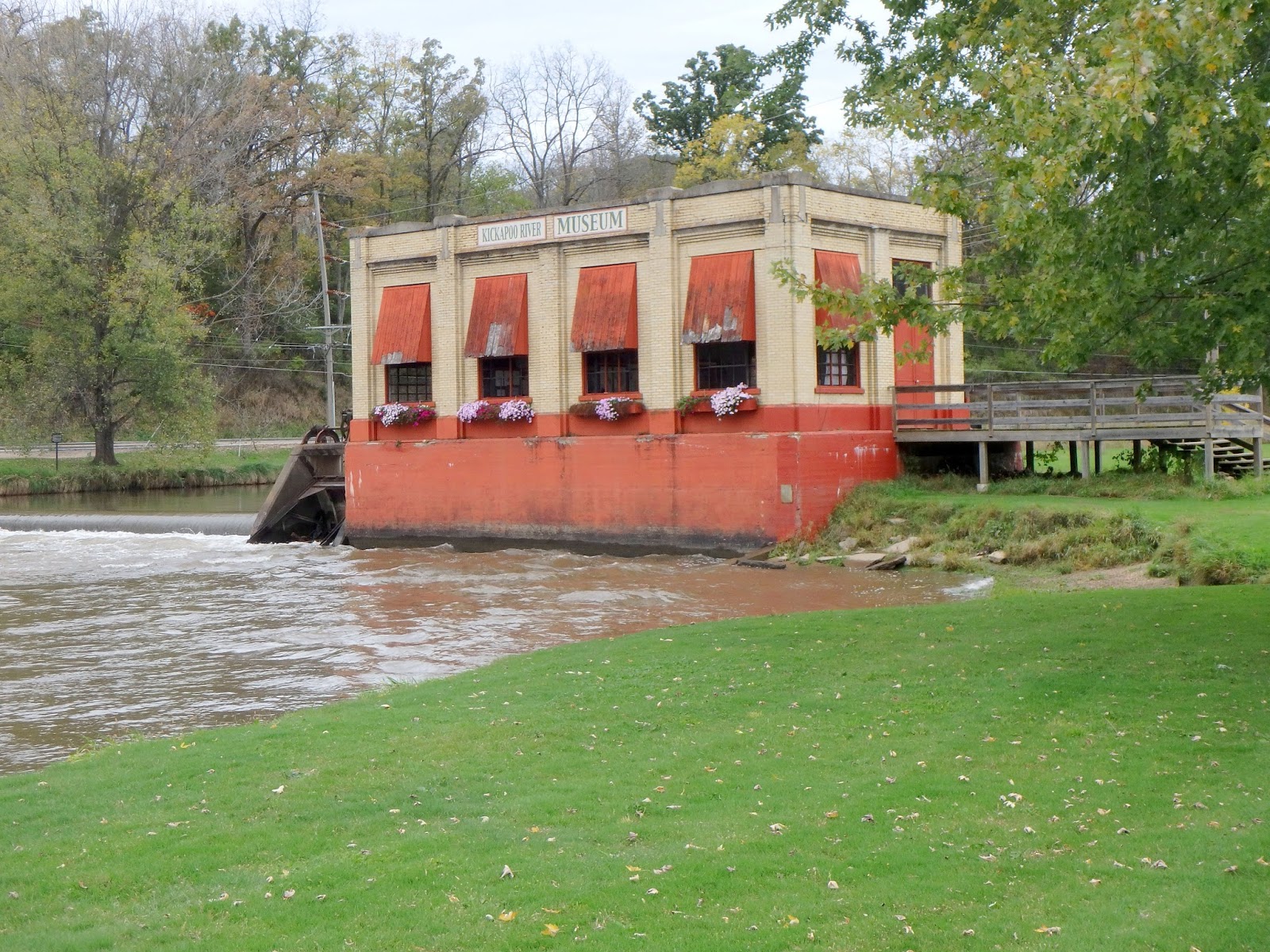 PAMPERED PENGUIN October 910, 2017 Weggy Winery, Muscoda to Sunshine