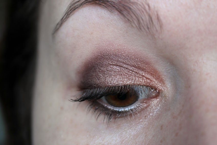 Revue & Makeup Idée makeup maquillage avec la palette Sweet Peach de Too Faced