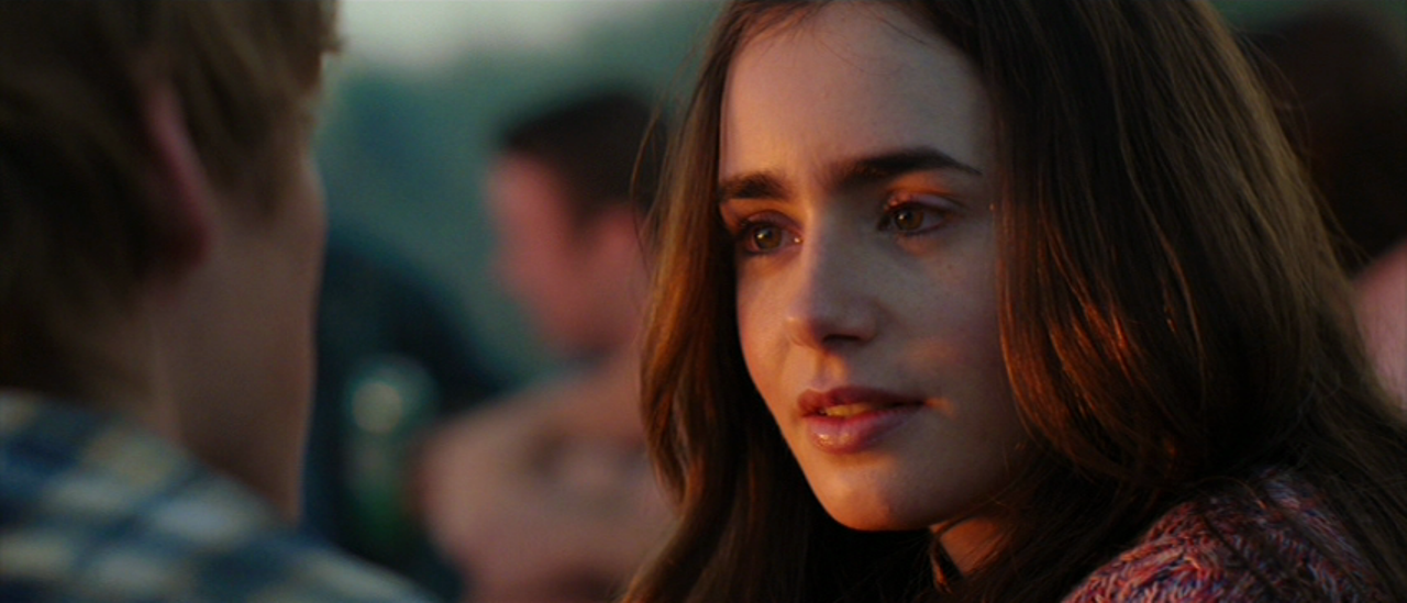Movie and TV Cast Screencaps: Lily Collins as Rosie Dunne in Love, Rosie (2014)