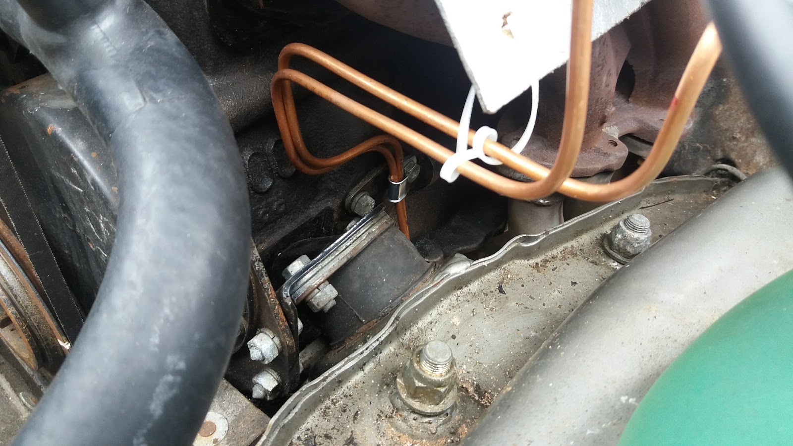 MGB GT Rubber Bumper Limited Edition Restoration and Maintenance Carburettor overflow Hif4