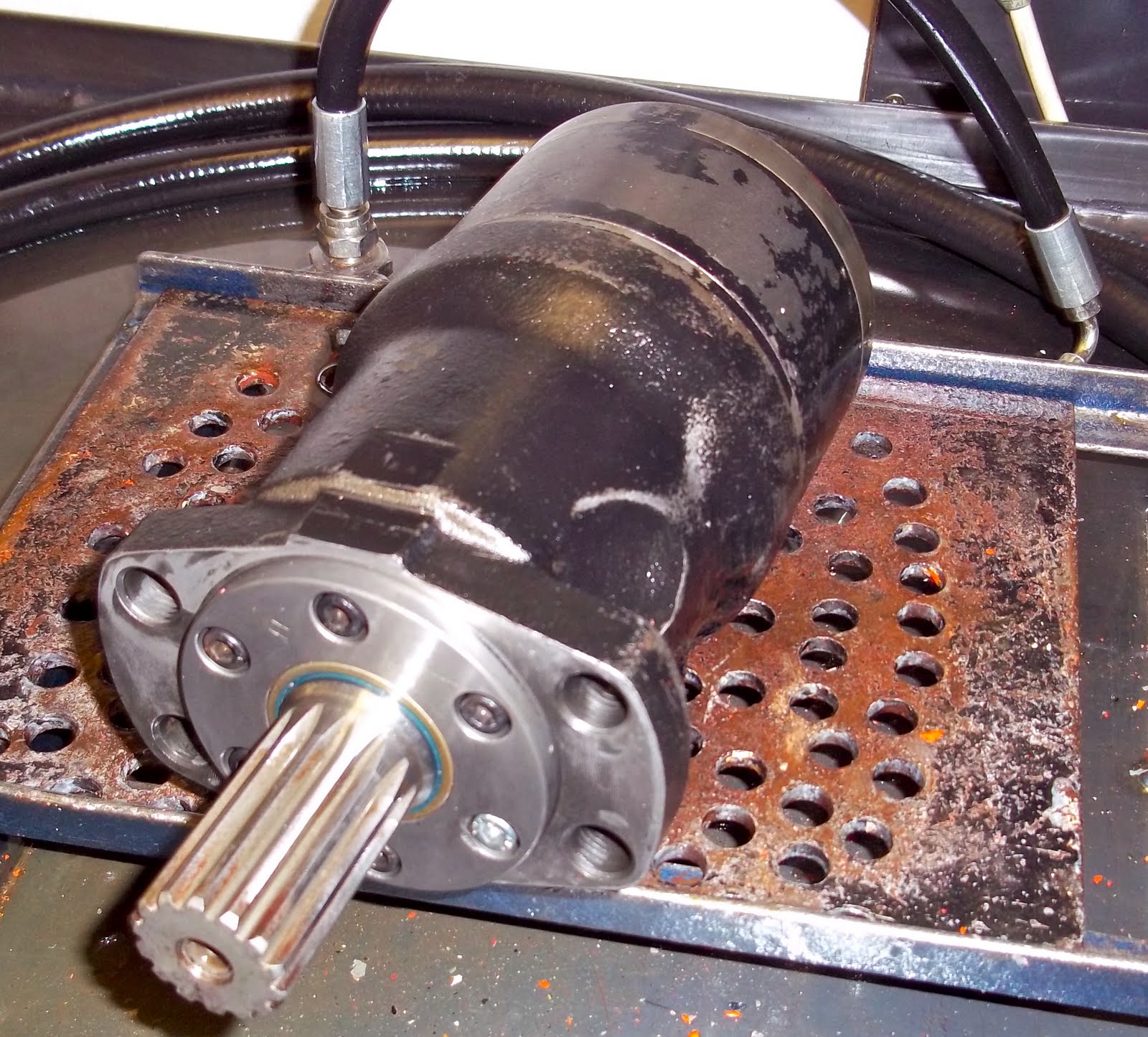 P & R Hydraulics Ltd Repairs MH400 SHP/2 M&S HYDRAULIC MOTOR REPAIR