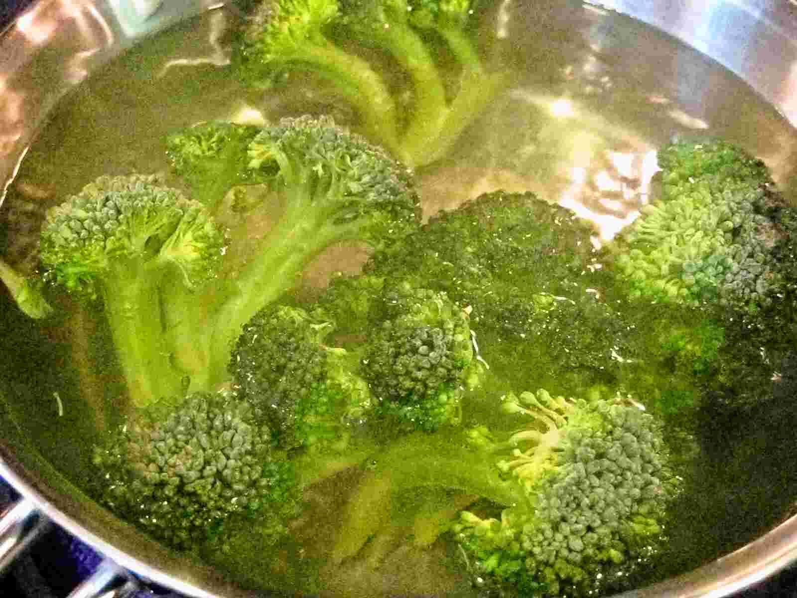 Recipes for Tom Broccoli with mayonnaise