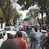Protestan disfrazados de EPN, Salinas y Gordillo