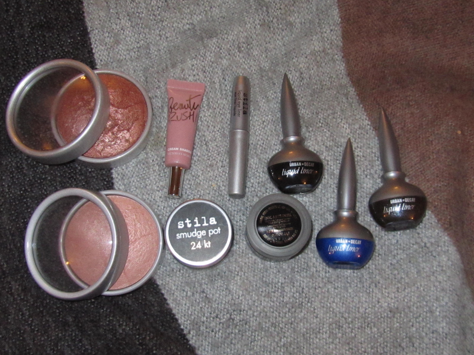 How to Find Makeup Outlet Stores