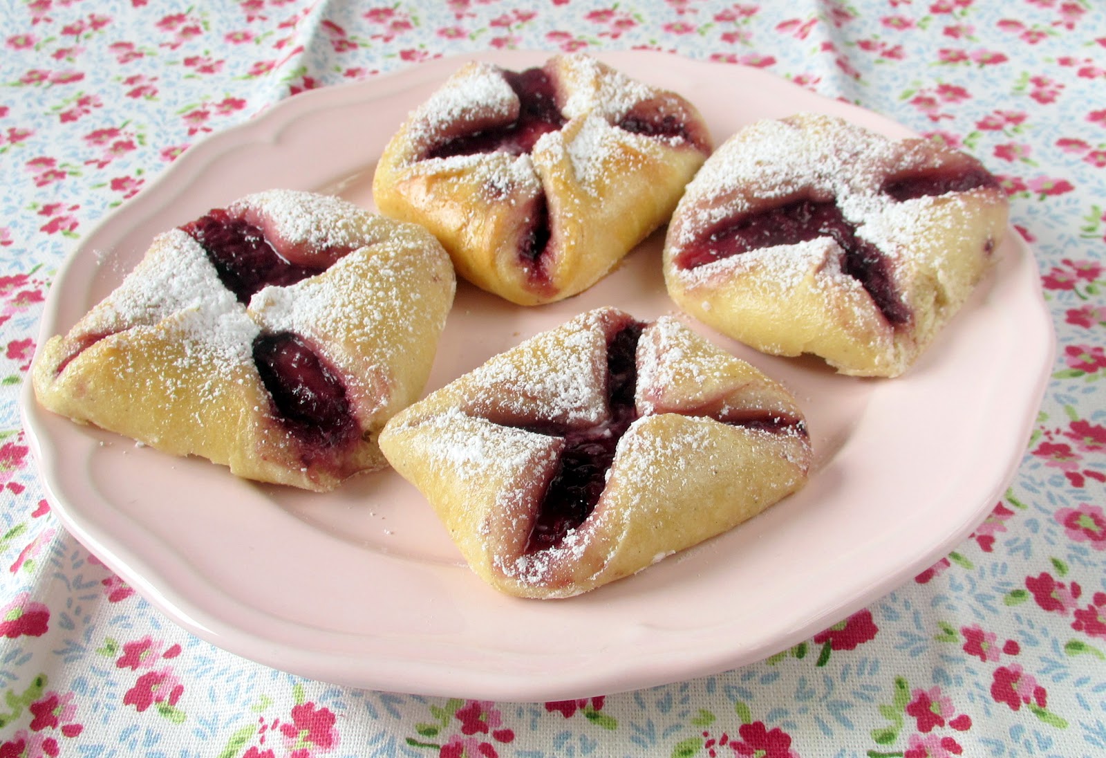 Me And My Sweets Raspberry Buns