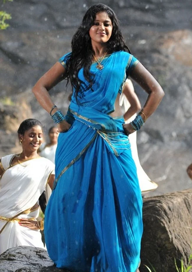 Anjali Sexy in Blue Saree Photos