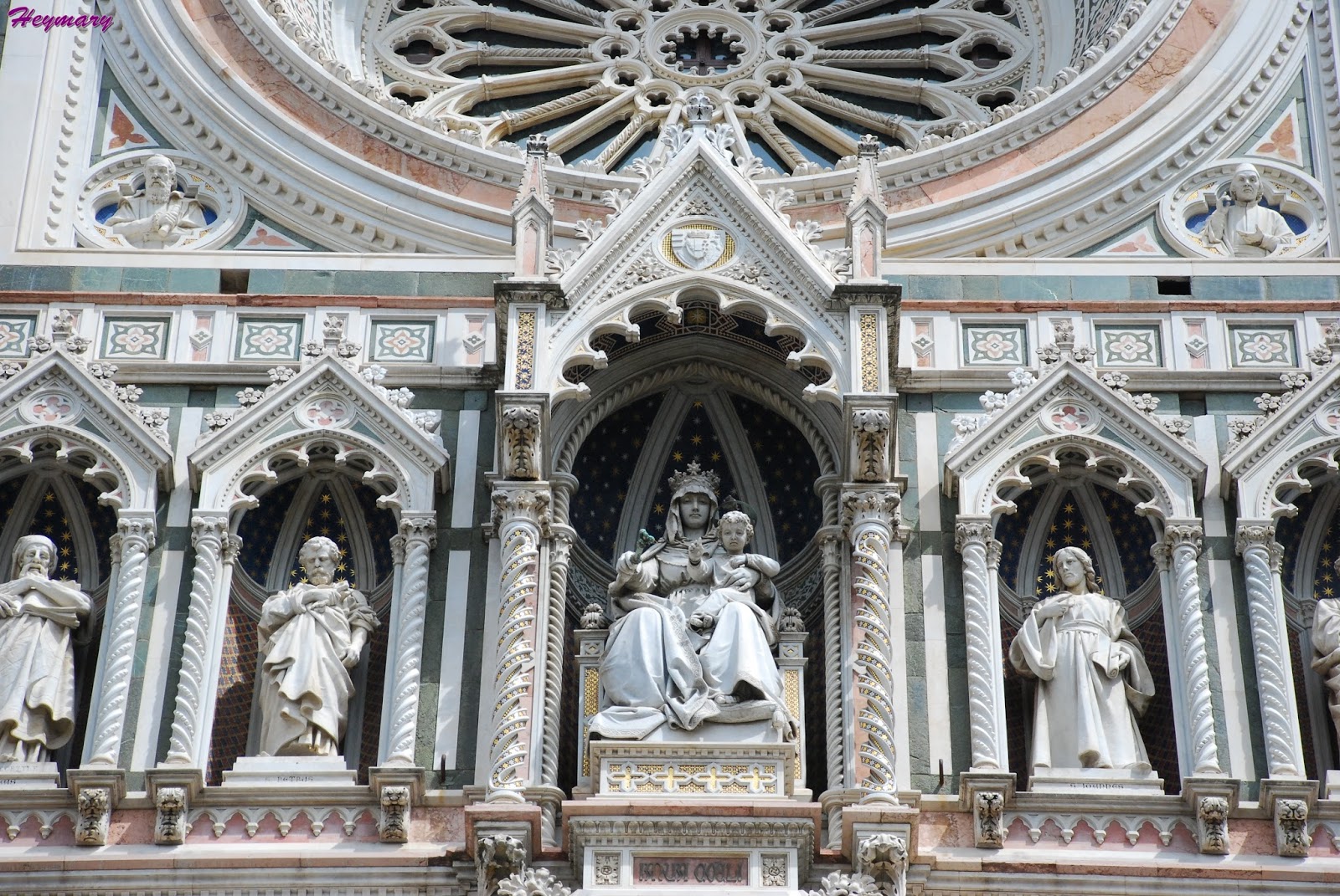 聖母百花大教堂|義大利最大的教堂，圓頂是最大的磚造穹頂