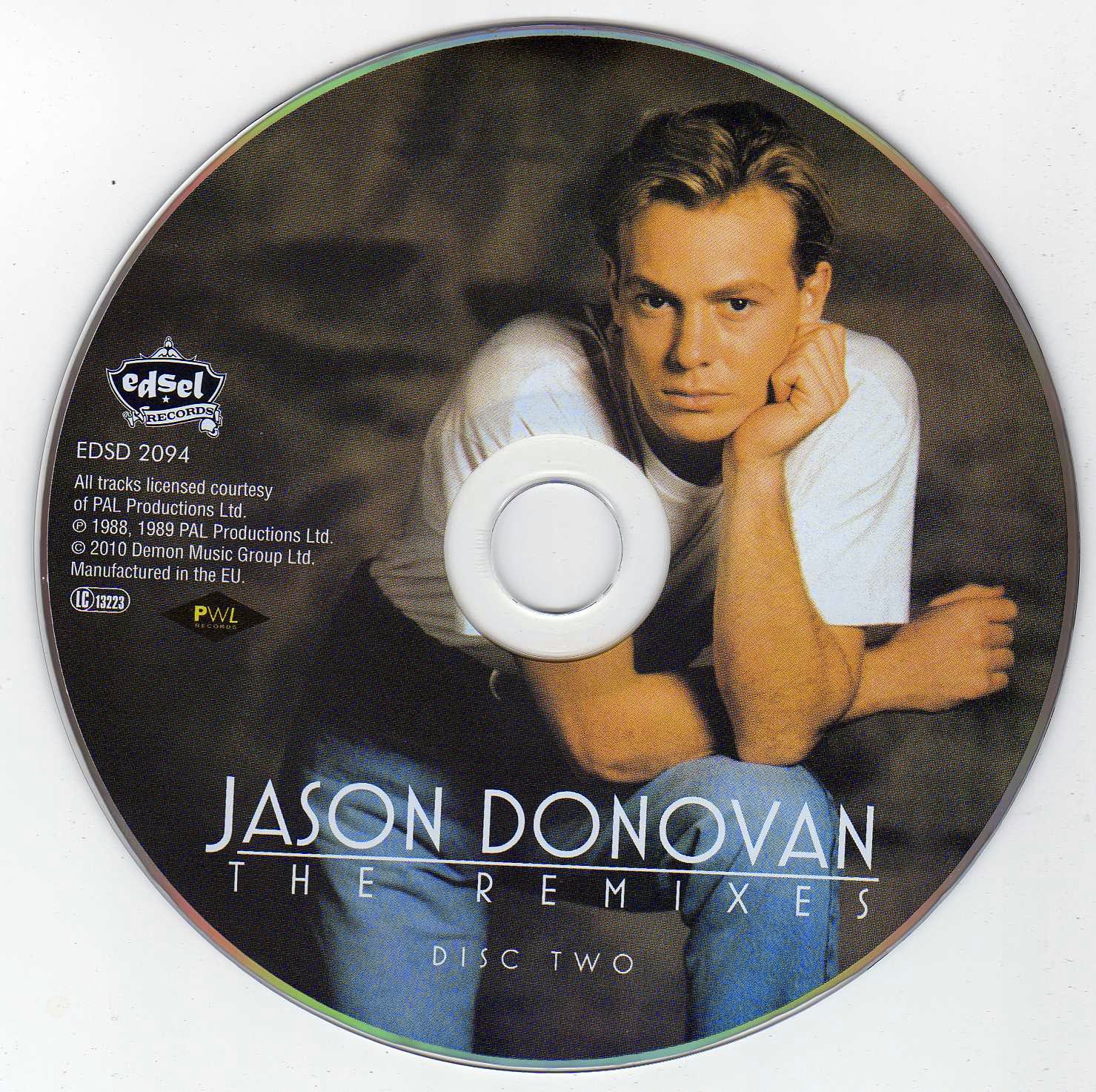 Джейсон донован песня у костра. Jason Donovan обложки альбомов. Обложка диска Jason Donovan - ten good reasons. Джейсон Донован у костра.