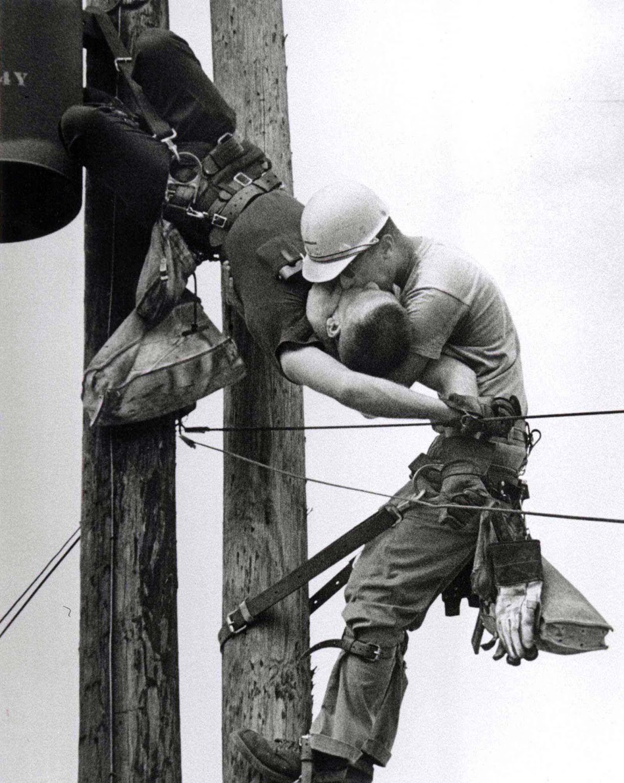 The+Kiss+of+Life+-+A+utility+worker+givi