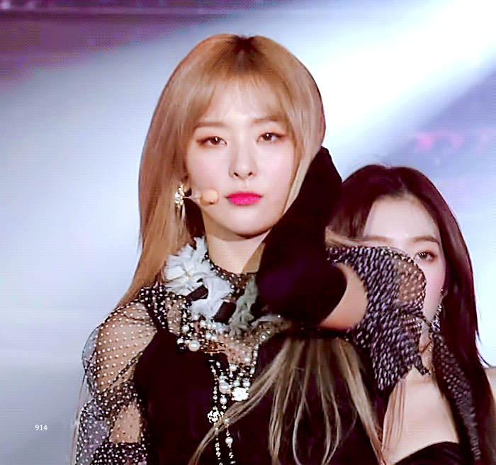 레드벨벳 슬기가 컨셉만을 위해 머릿결 포기해가며 했다는 머리.jpgif | 인스티즈