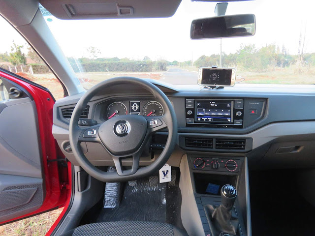 Novo VW Polo 2018 - interior - painel