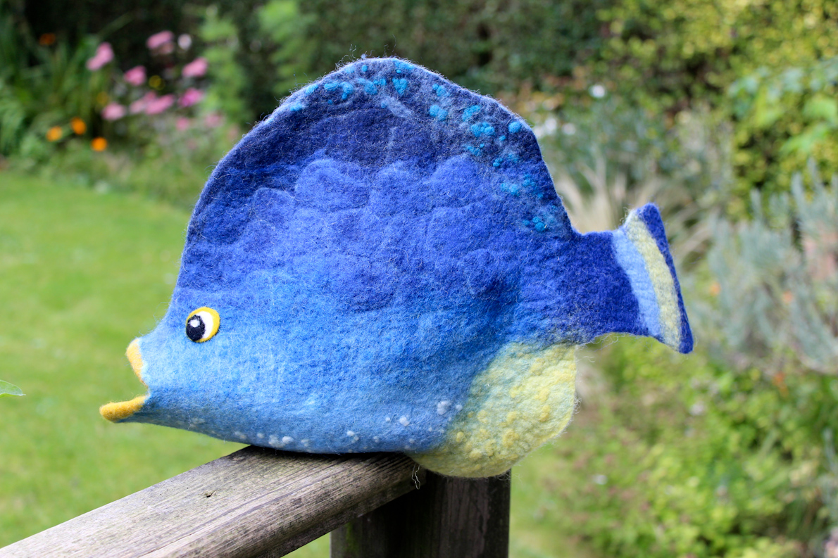 Gone felt. сказочная валяная рыба. войлочная рыбка. Gone felt. хамелеон валяние.