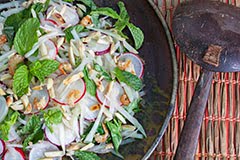 Thai Green Papaya Salad (Paleo)