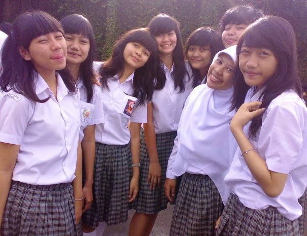 HAMDAN ARFANI ALL ABOUT SMA BINTARA DEPOK