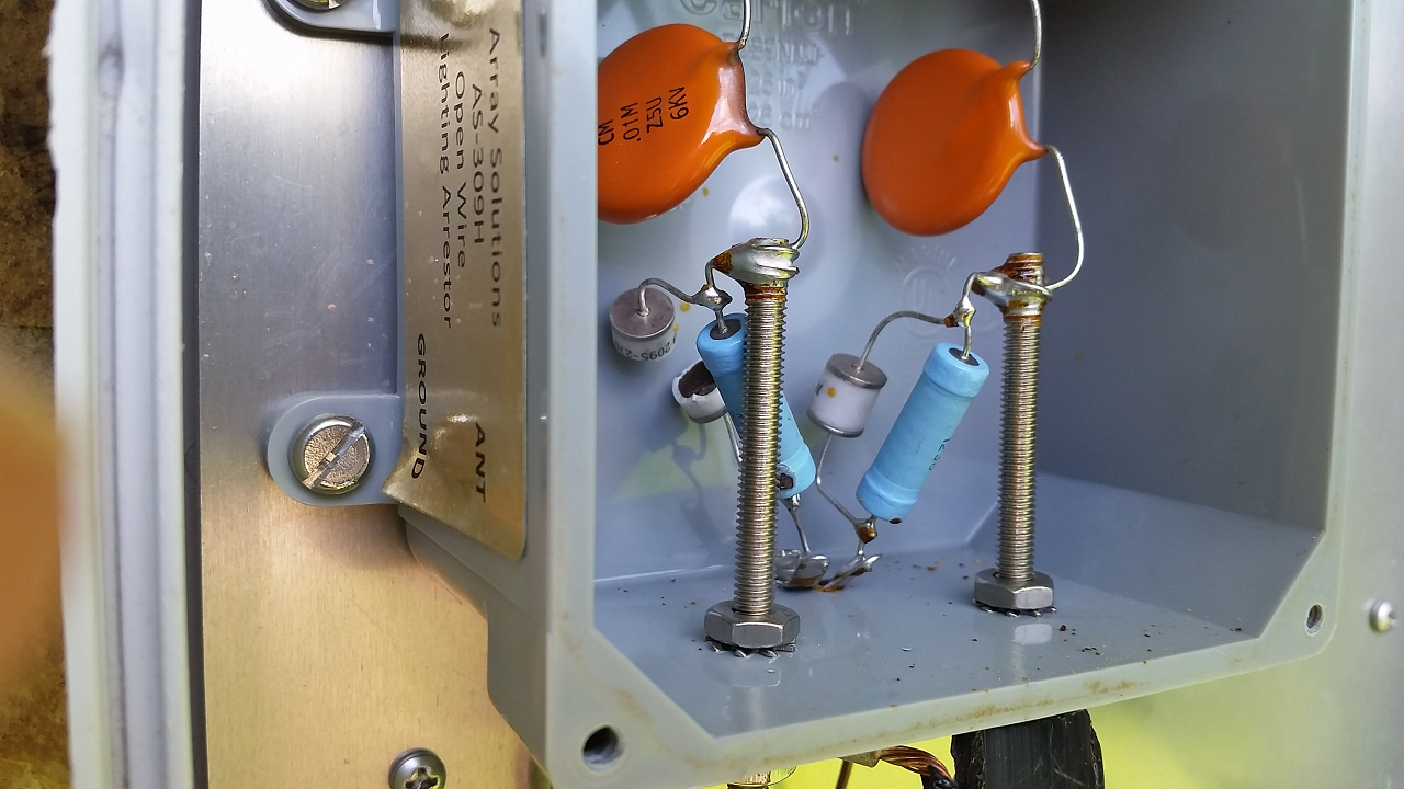 WA5MLF Lightning damage to antenna