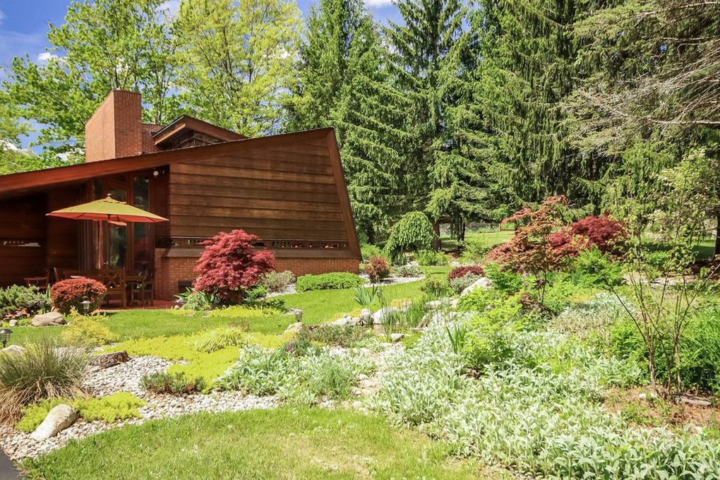 Haddock House for Sale Designed by Frank Lloyd Wright in 1939 Most Beautiful Houses in the World