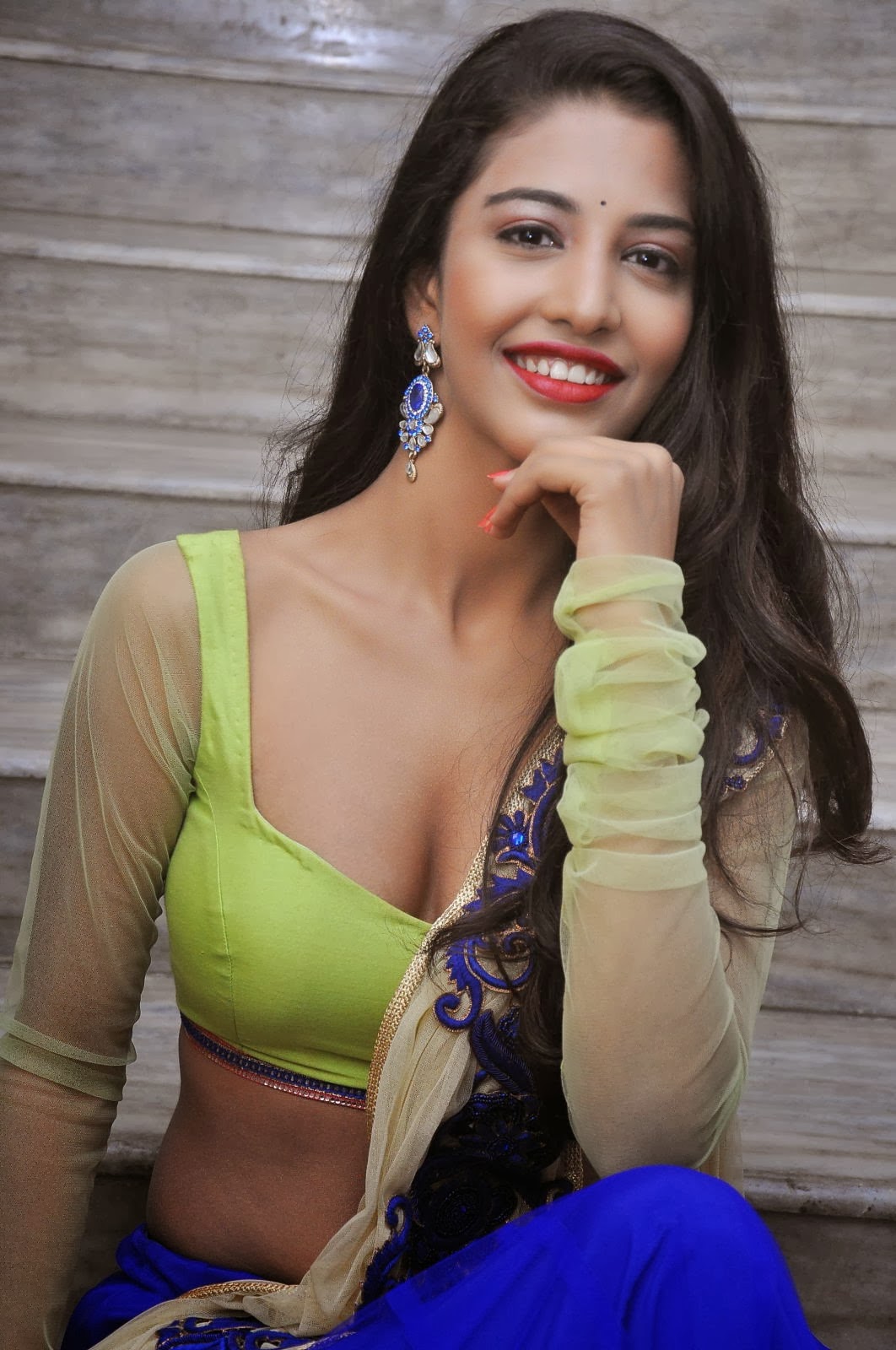 Daksha Nagarkar Designer Saree Hot Images Tamil Hot Saree Pics 2018