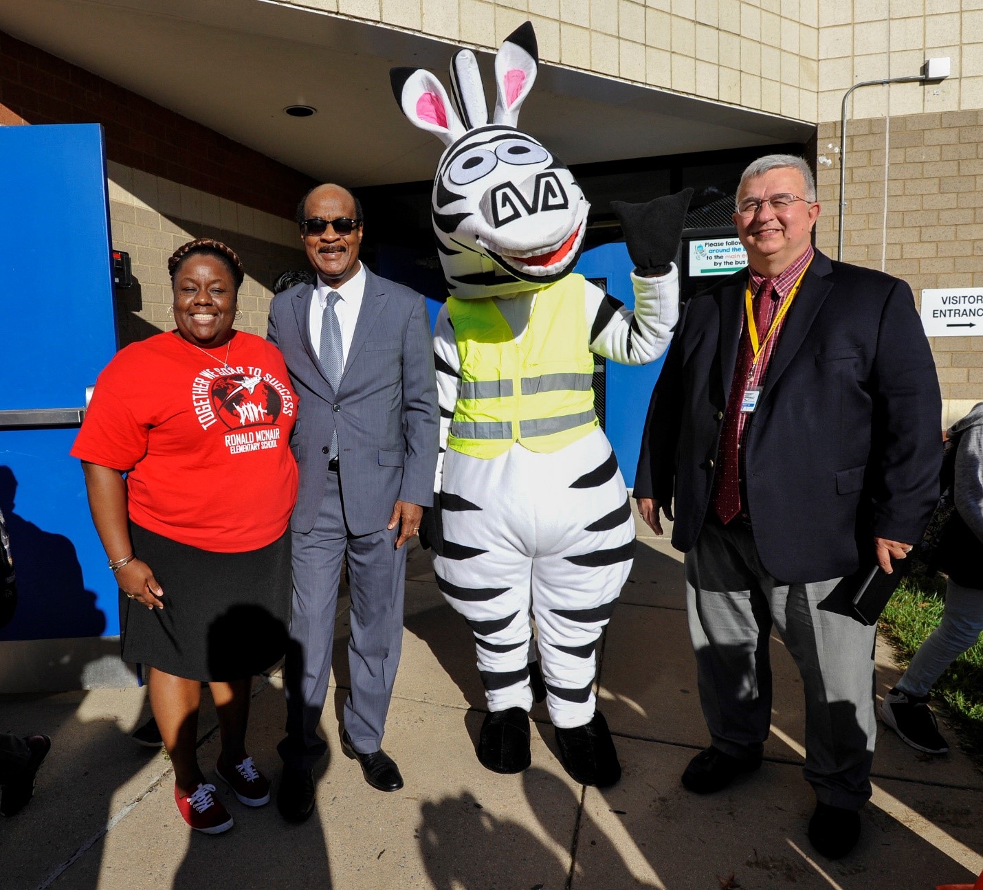 Go Montgomery: MCDOT Participates in Walk to School Day at Ronald