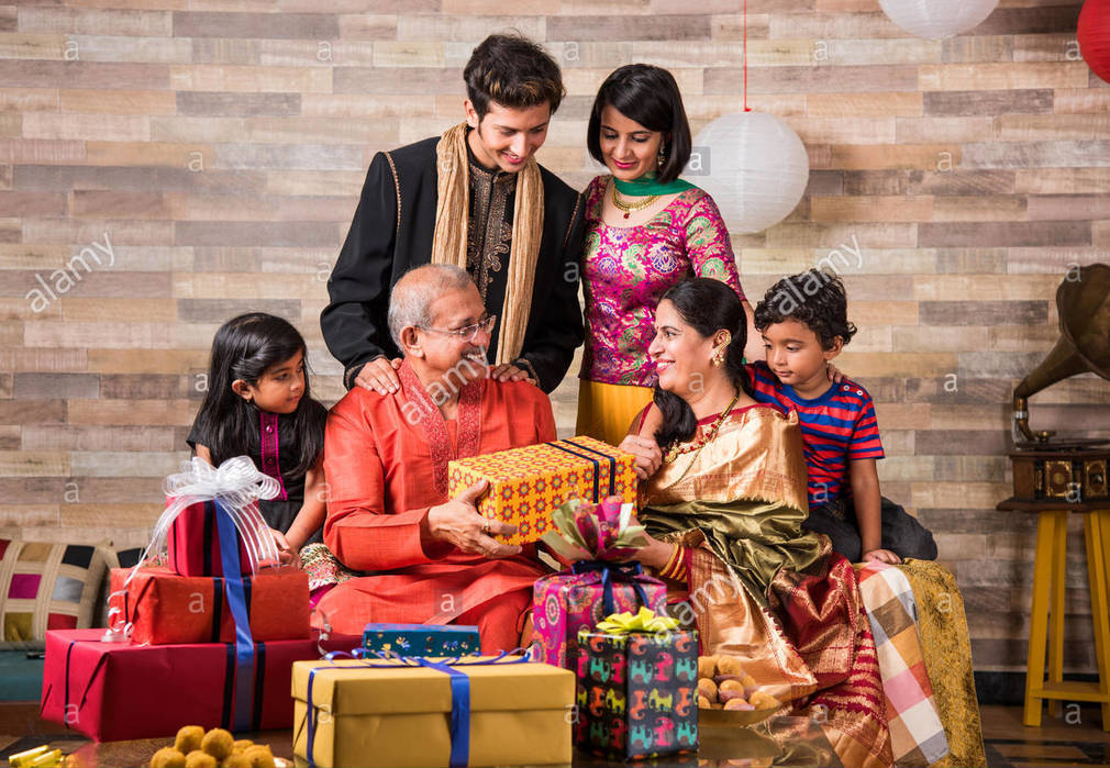 Get Some Endearing Diwali Gifts for Loved Ones from
