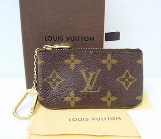 I_Am_Aqeel_Milo: Louis Vuitton Coin Purse- Ultimate #Swag Accessory!