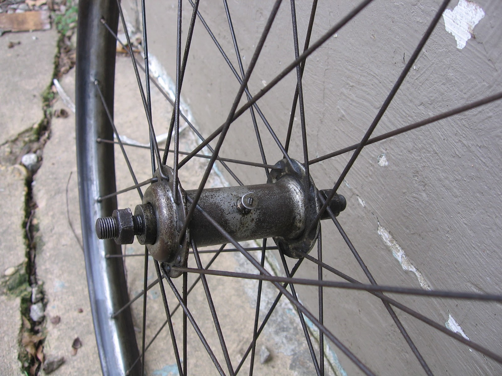 The Bike Shed Removing Paint From A Bicycle Fender And Cleaning a