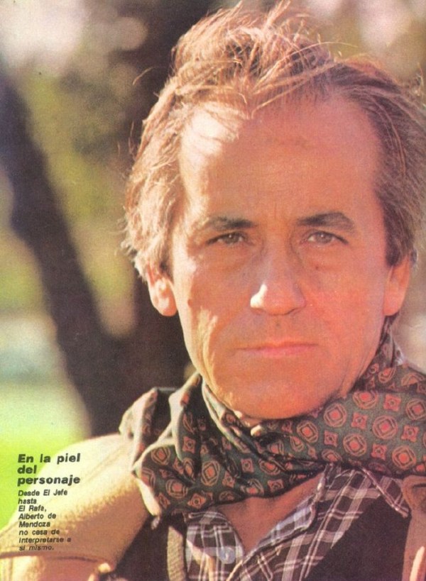 Cajón de sastre Ha muerto Alberto de Mendoza