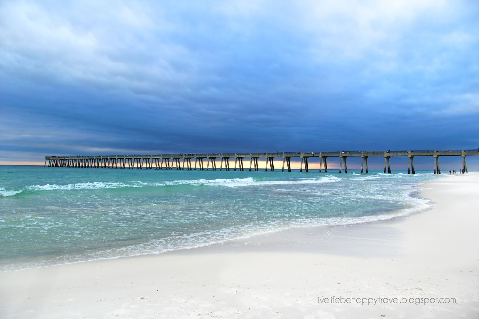 Live Life Be Happy: Beautiful and Peaceful (Navarre Beach) Florida