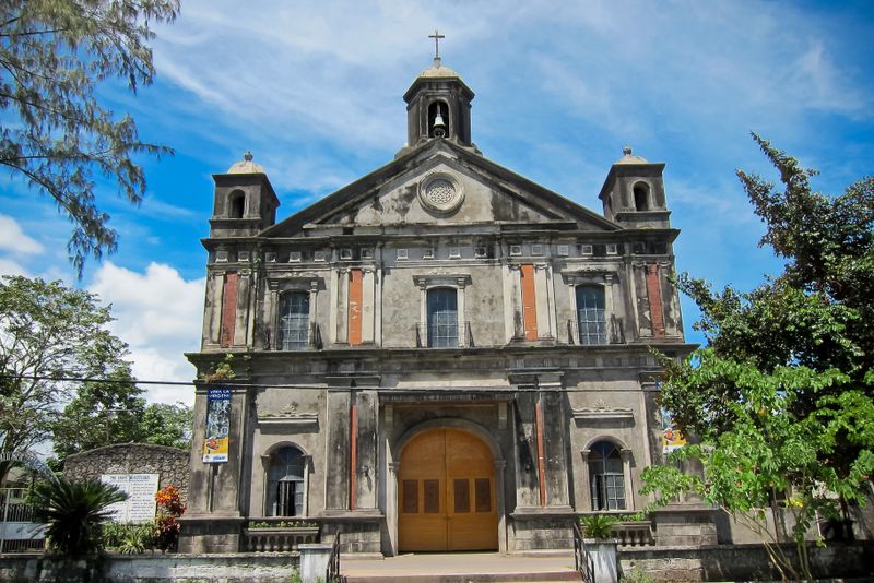 BEACHES AND CHURCHES: A TOUR OF BICOL REGION - Day 3: Caramoan to Legazpi
