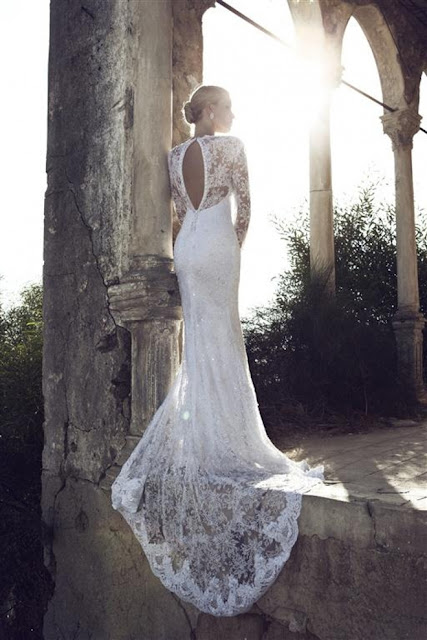Blog for Dress Shopping: Long Sleeve Wedding Dresses Back to Catwalk